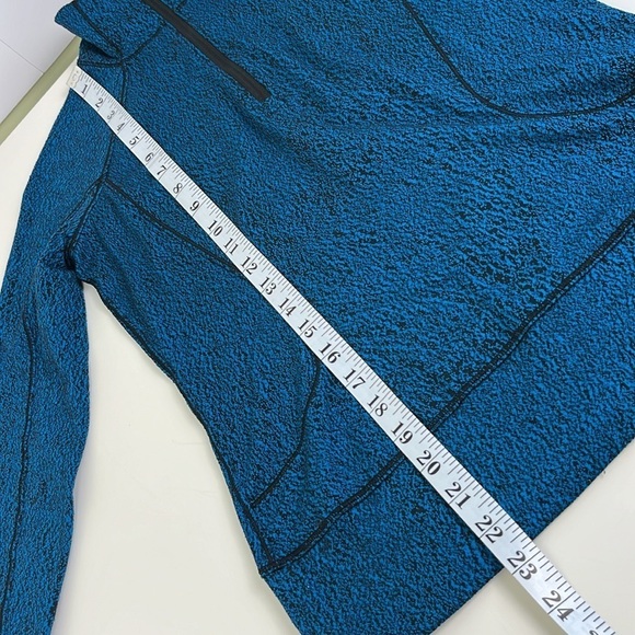 Lululemon Shocking Blue Black Rush Hour 1/2 Zip Sweater - Picture 14 of 15